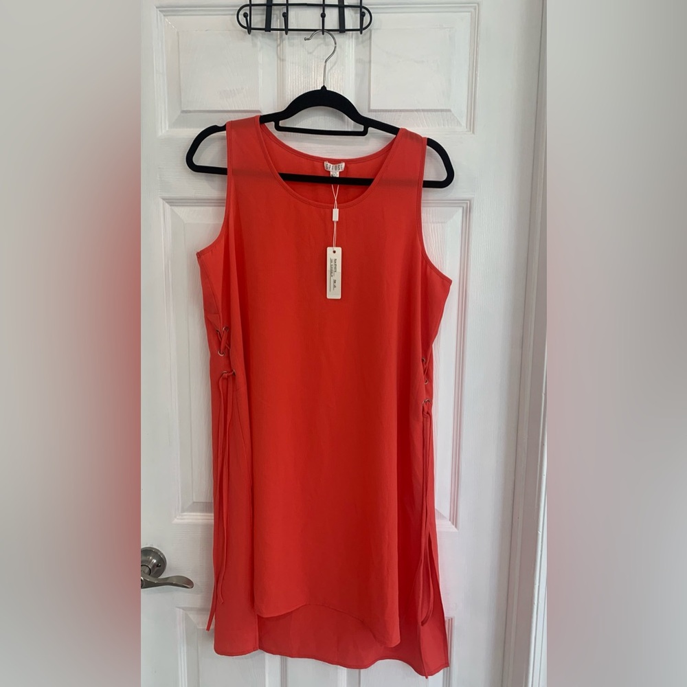 New with tags Spense Vibrant Red Sleeveless beach coverup brand